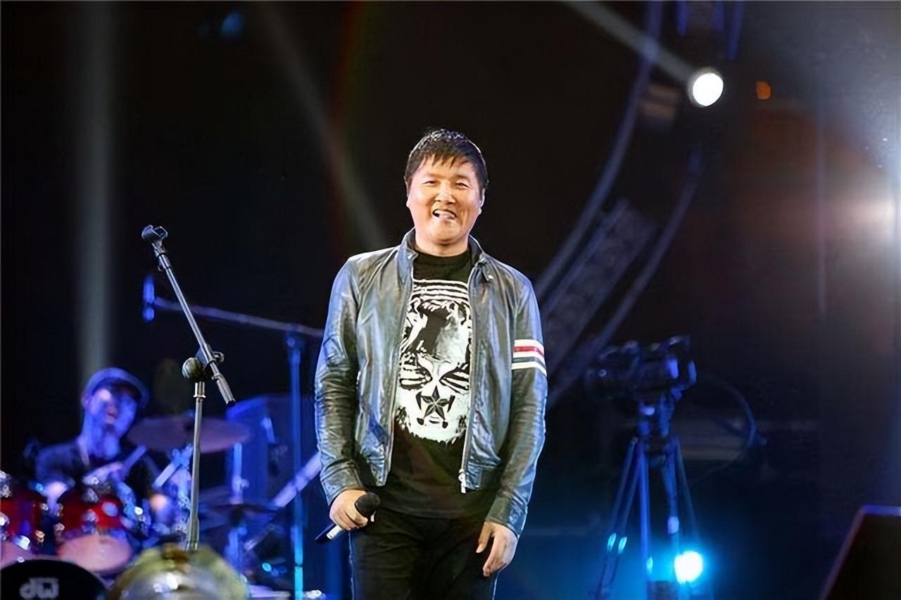 回顾孙楠大男子主义是我优点抛弃初恋婚内出轨没任何问题