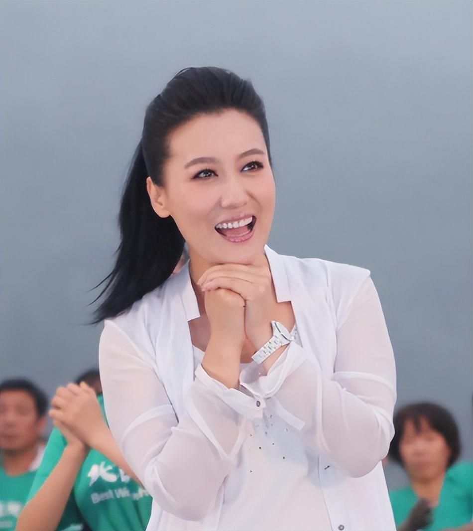 回顾谭晶我这辈子正确的决定就是为科学家丈夫生一对双胞胎