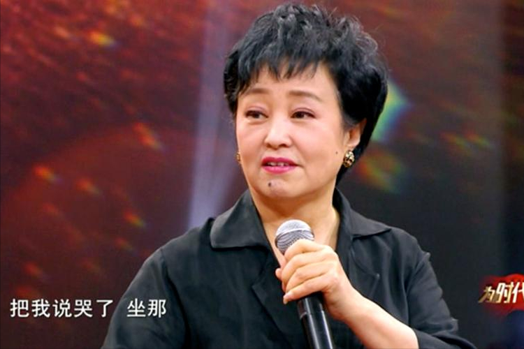 回顾朱明瑛的儿子心疼离异单身母亲最大的孝心是经营好婚姻