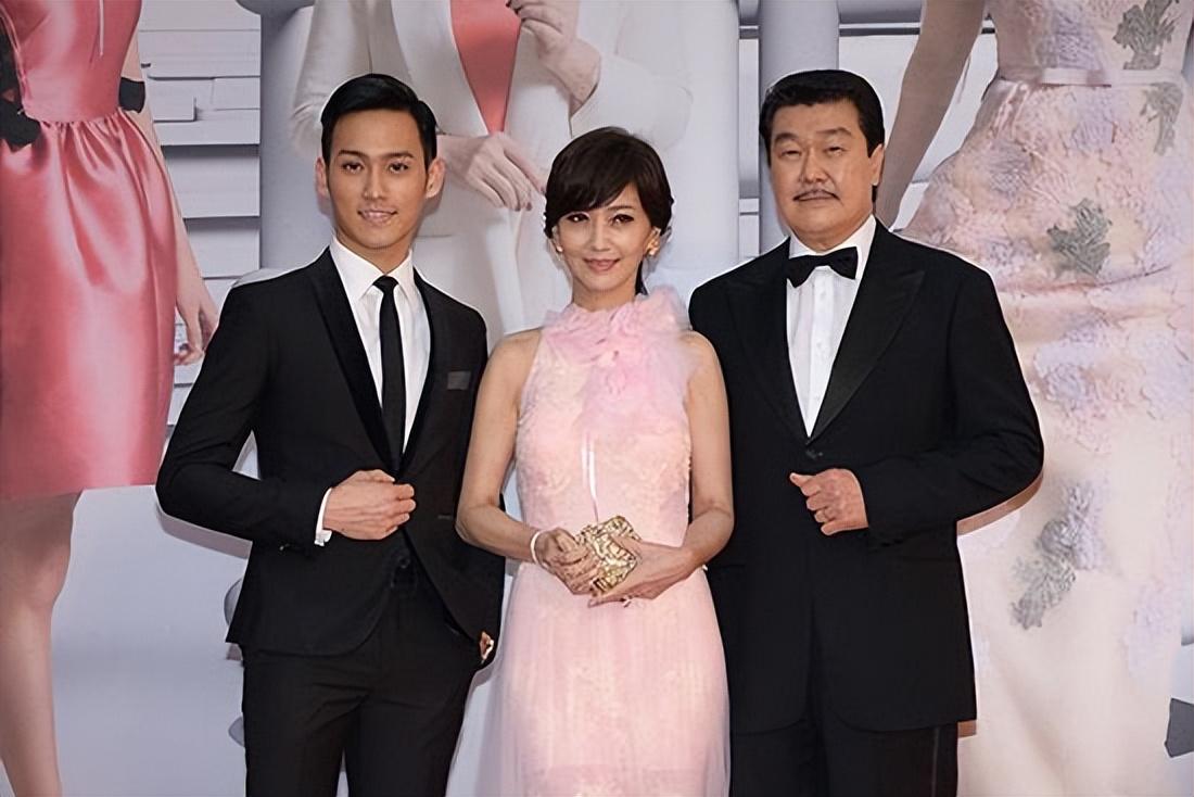 回顾赵雅芝带俩儿子再结婚被宠成公主幸福背后其实并不简单