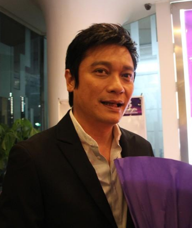 回顾罗嘉良抛弃相爱28年的发妻转身投入苏岩怀抱如今幸福吗