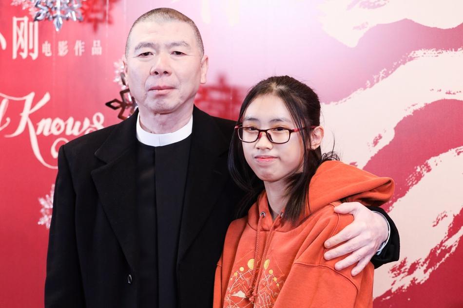 回顾冯小刚白癜风已经恶化0身价20亿却放弃治疗如今他怎么样了