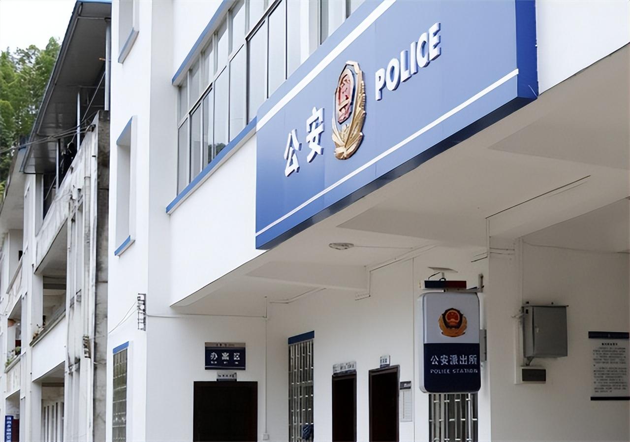 回顾:父母寻亲17年,丢失的儿子成了富二代,只想跟着养父母