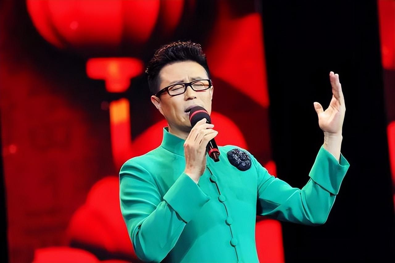 回顾主持白燕升娶瘫痪的残疾妻子婚后生一儿一女如今怎样了