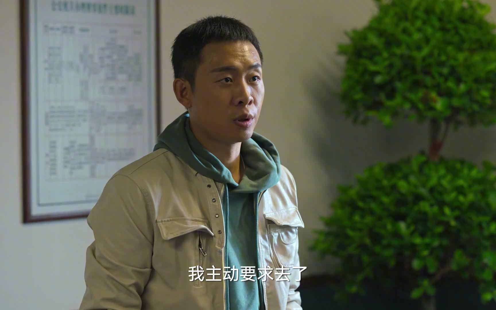 其实张译在之前的作品里面表现都非常好,毕竟双料影帝这个称号还是很