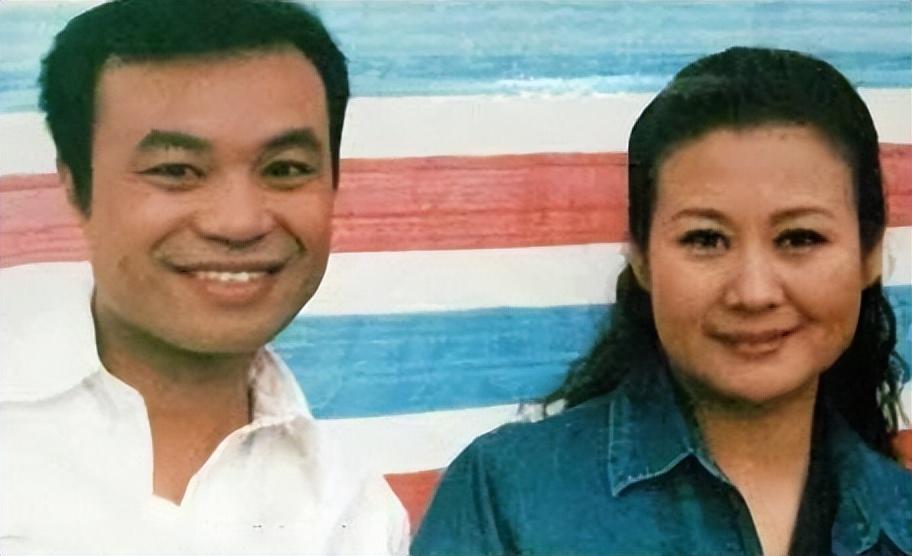 回顾著名演员黄晓娟痛失3位至亲儿子是她的骄傲