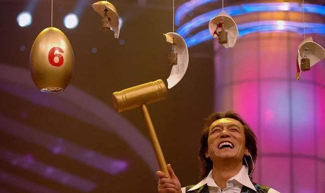 回顾哈文李咏病逝后不改嫁定期给公婆生活费让公婆晚年不流泪