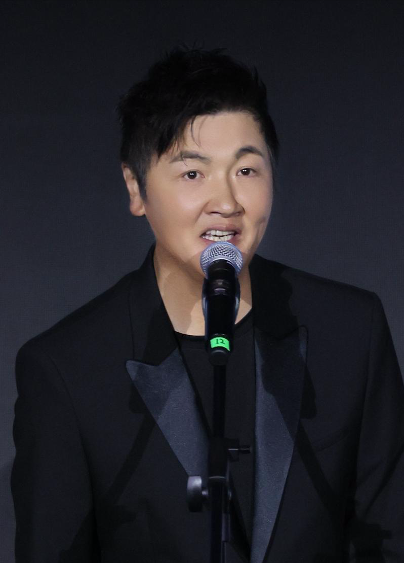 回顾孙楠大男子主义是我优点抛弃初恋婚内出轨没任何问题