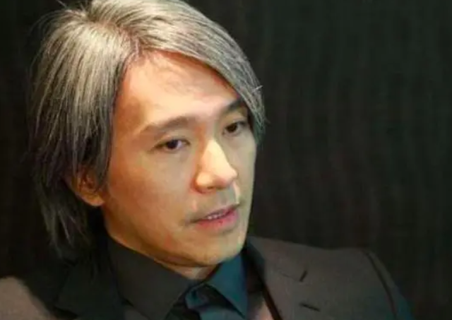 3,周星驰至少从明面上来说,言承旭现在还是没有老婆的,这和有孩子并不