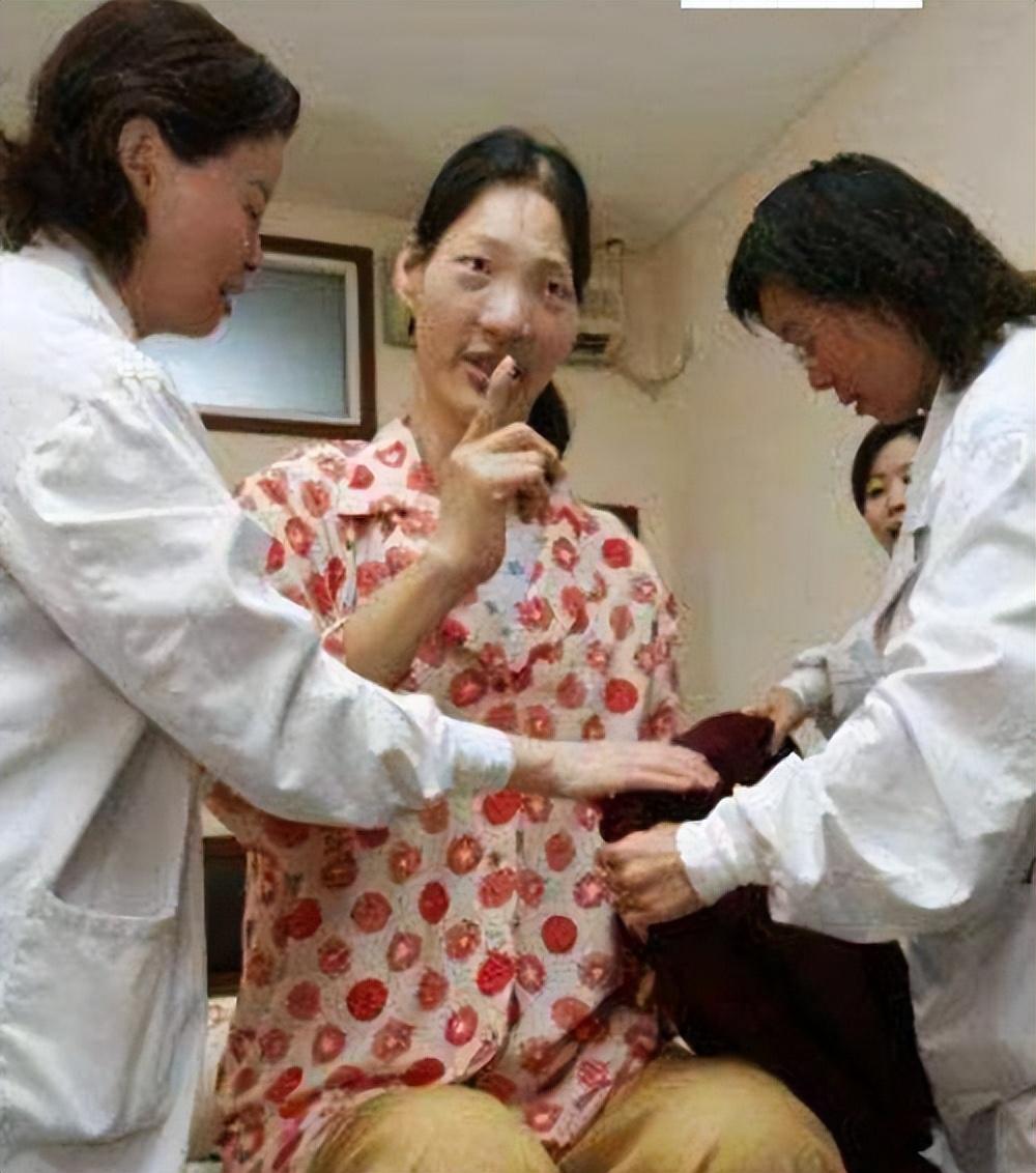 回顾一女孩15岁身高超过2米比姚明还高生前愿望令人心痛