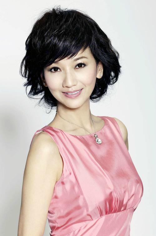 回顾赵雅芝带俩儿子再结婚被宠成公主幸福背后其实并不简单