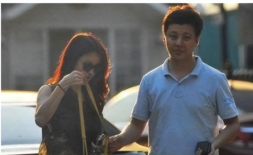 回顾与撒贝宁热恋为傍富豪退出央视前央视一姐涂经纬怎样了