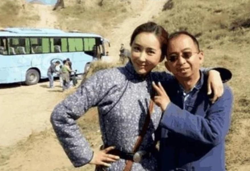 回顾巨兴茂从无名丑角到名导娶漂亮妻子苦尽甘来是我哥改变我