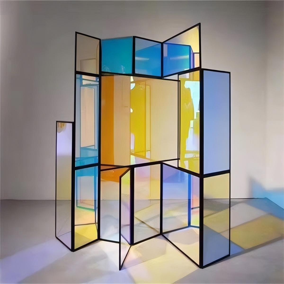 炫彩玻璃:多变色彩的装饰新宠