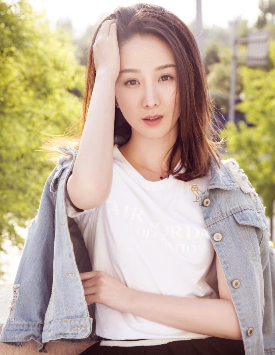 回顾王阳出道时不温不火娶了个旺夫的老婆后事业爱情双丰收