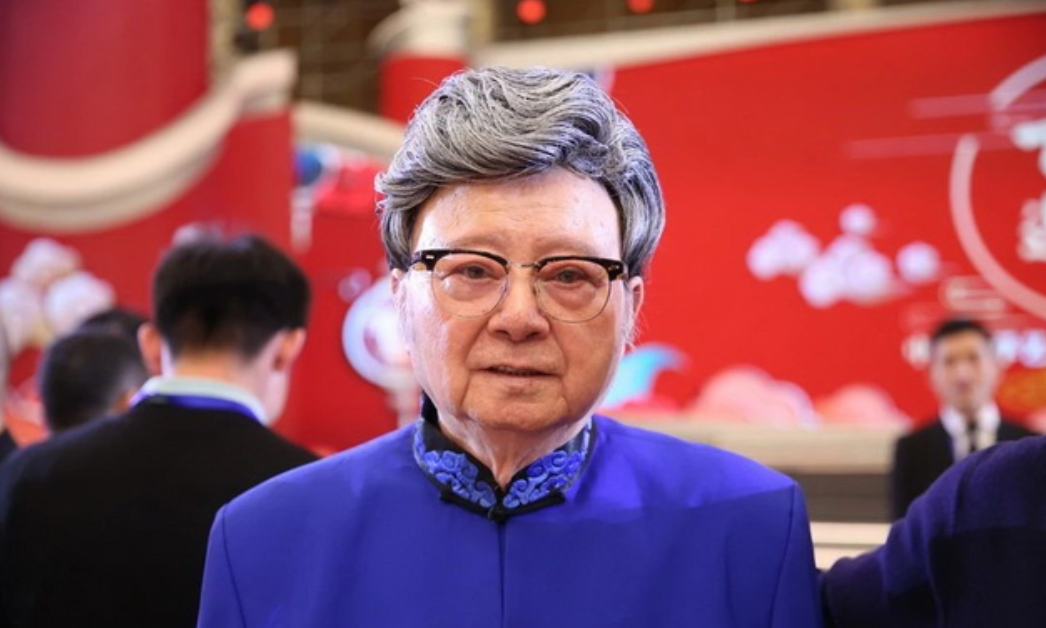 回顾胡松华婚姻催人泪下老伴离世后他的晚年生活状况怎样