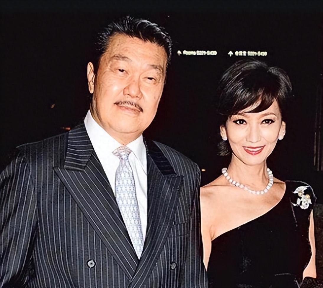 回顾赵雅芝带俩儿子再结婚被宠成公主幸福背后其实并不简单