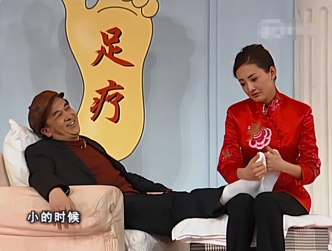 回顾牛莉24岁嫁给大7岁圈外人婚后生三子结婚26年恩爱如初