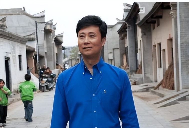 回顾耿为华才明白他当初和郑佳离婚也许是正确的选择