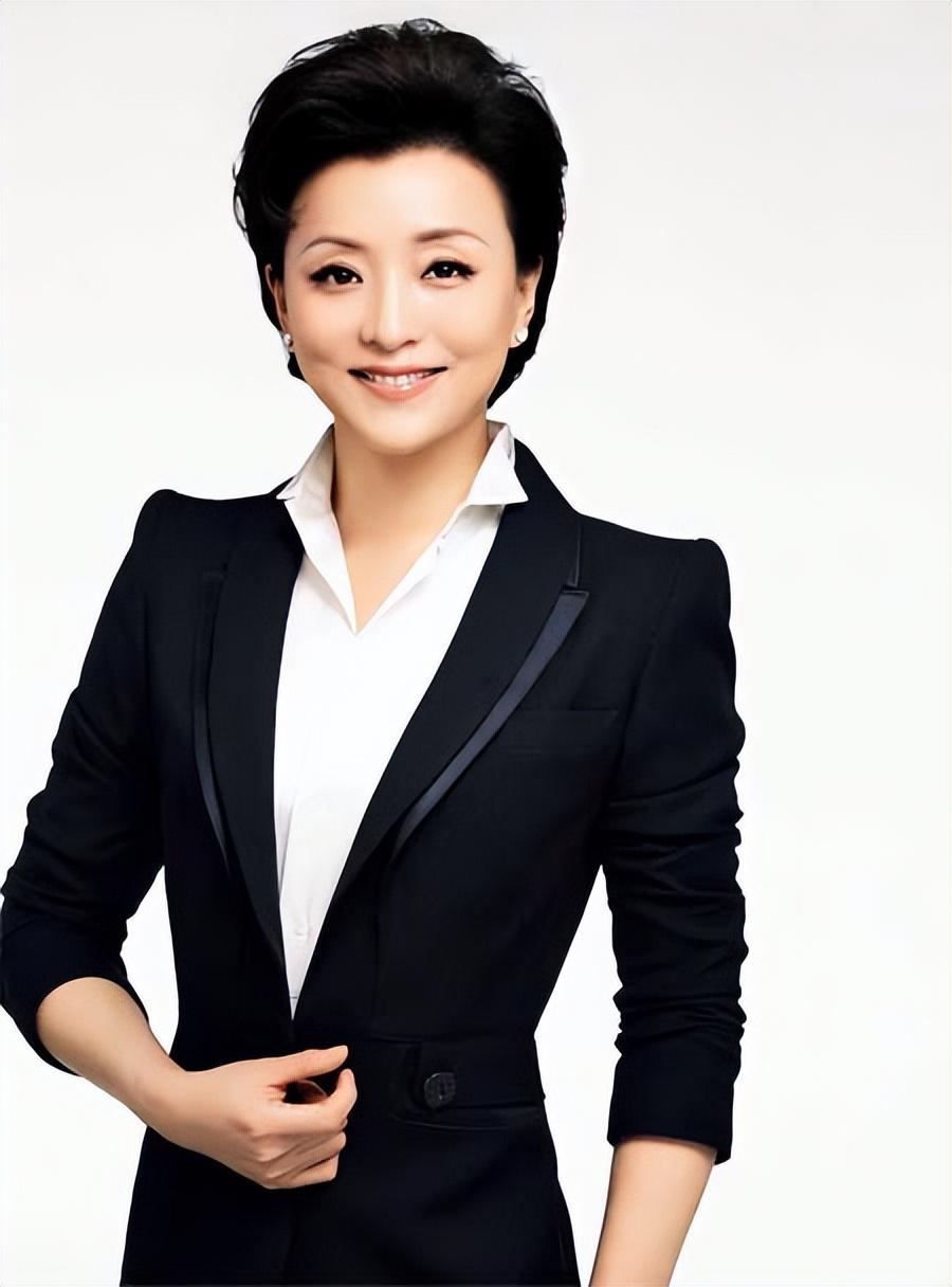 回顾杨澜我与老公早已无爱若再在一起对彼此都是很不公正的