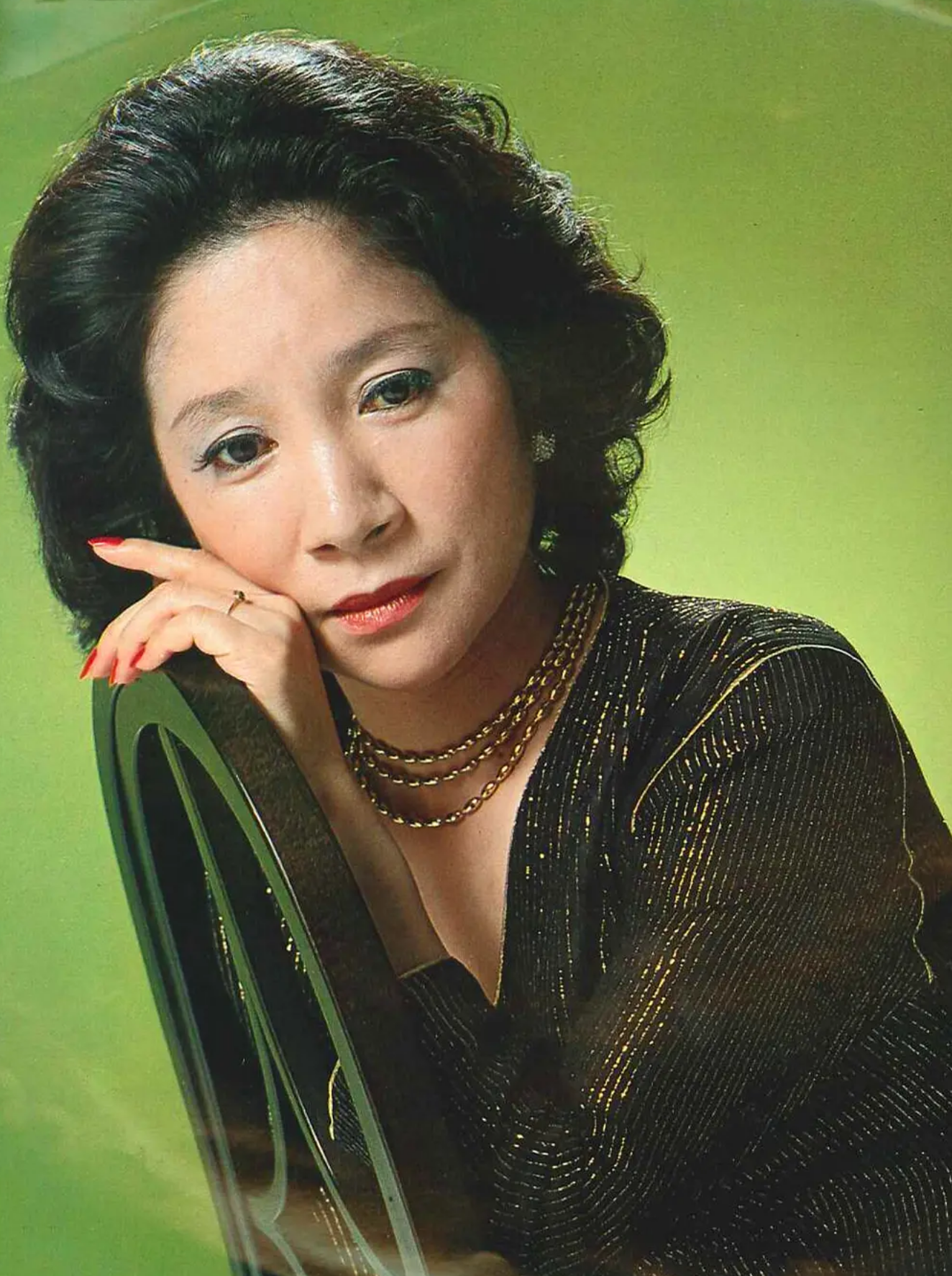 回顾江利智惠美她45岁醉酒去世后高仓健终生未娶无儿无女