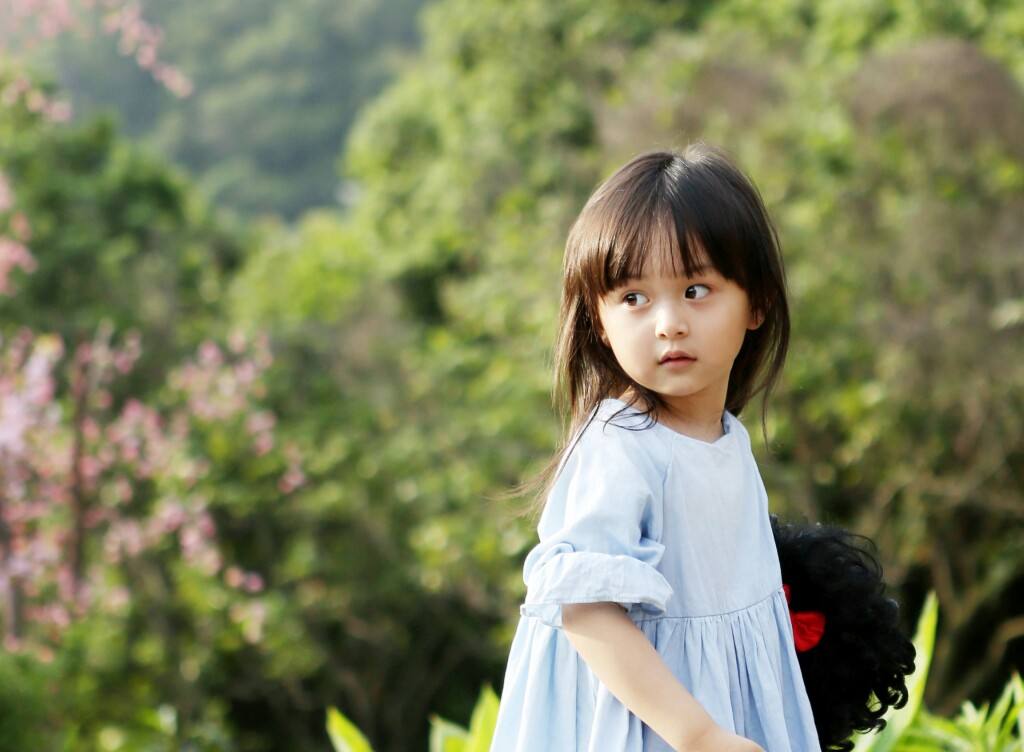 回顾刘楚恬2岁出道年入百万因长相甜美被禁止整容如今长成啥样