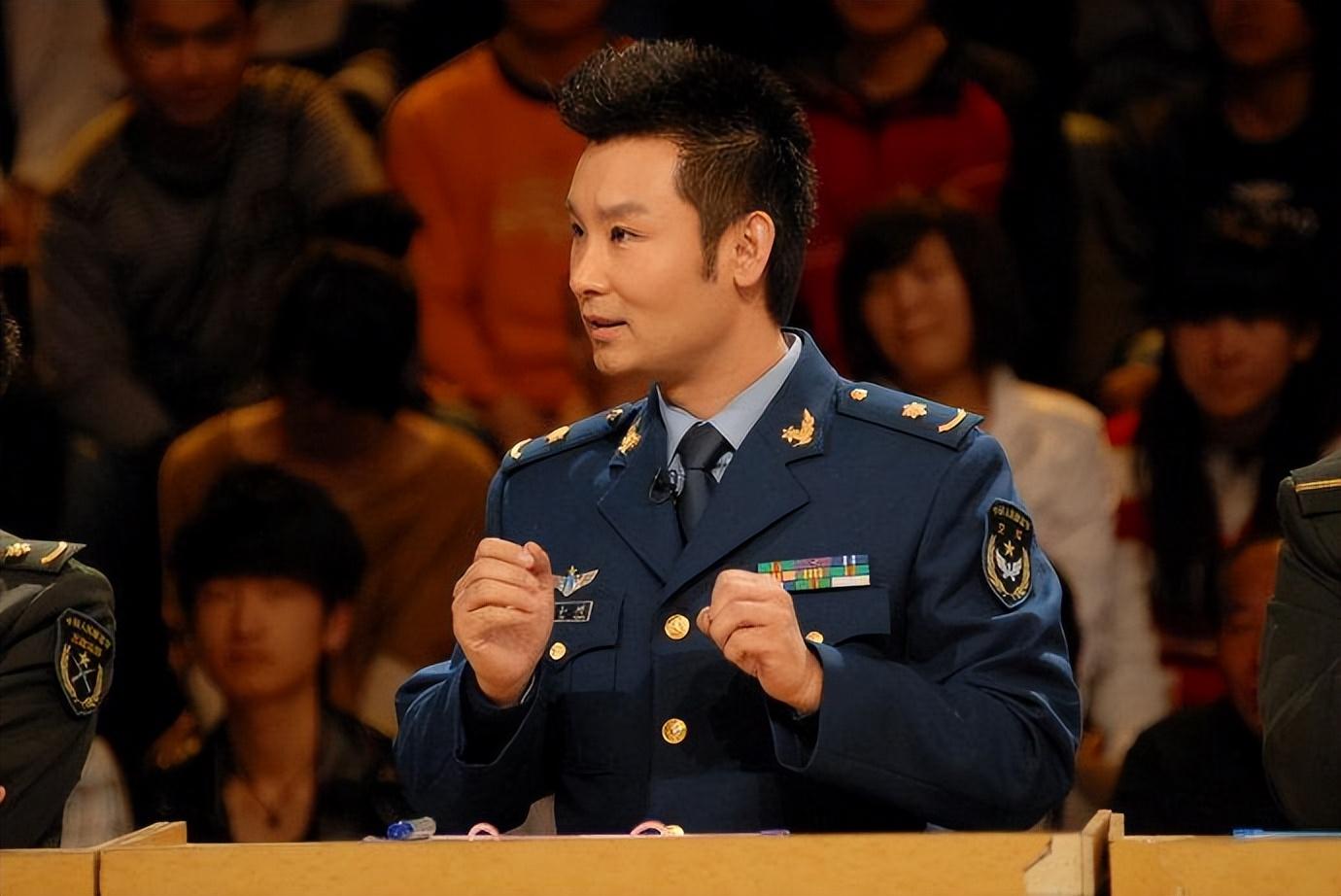 回顾刘和刚:成名后把岳父母接到豪宅伺候,却让亲生父母去种郊区田