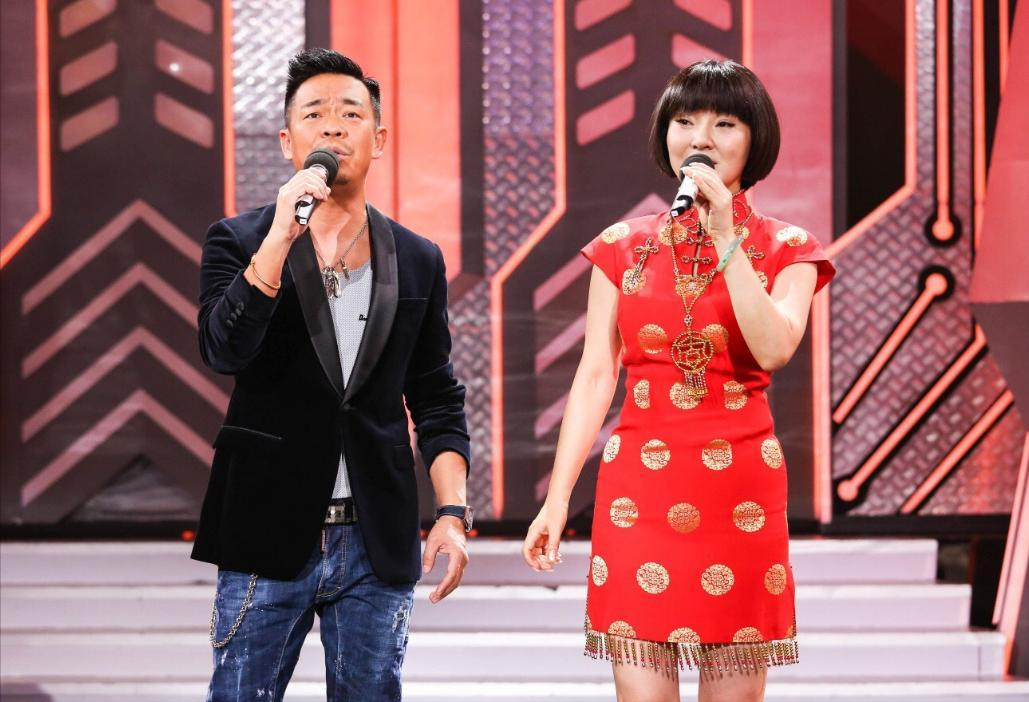 回顾孙浩26岁上春晚走红得罪杨坤20年不说话55岁今未婚没孩子