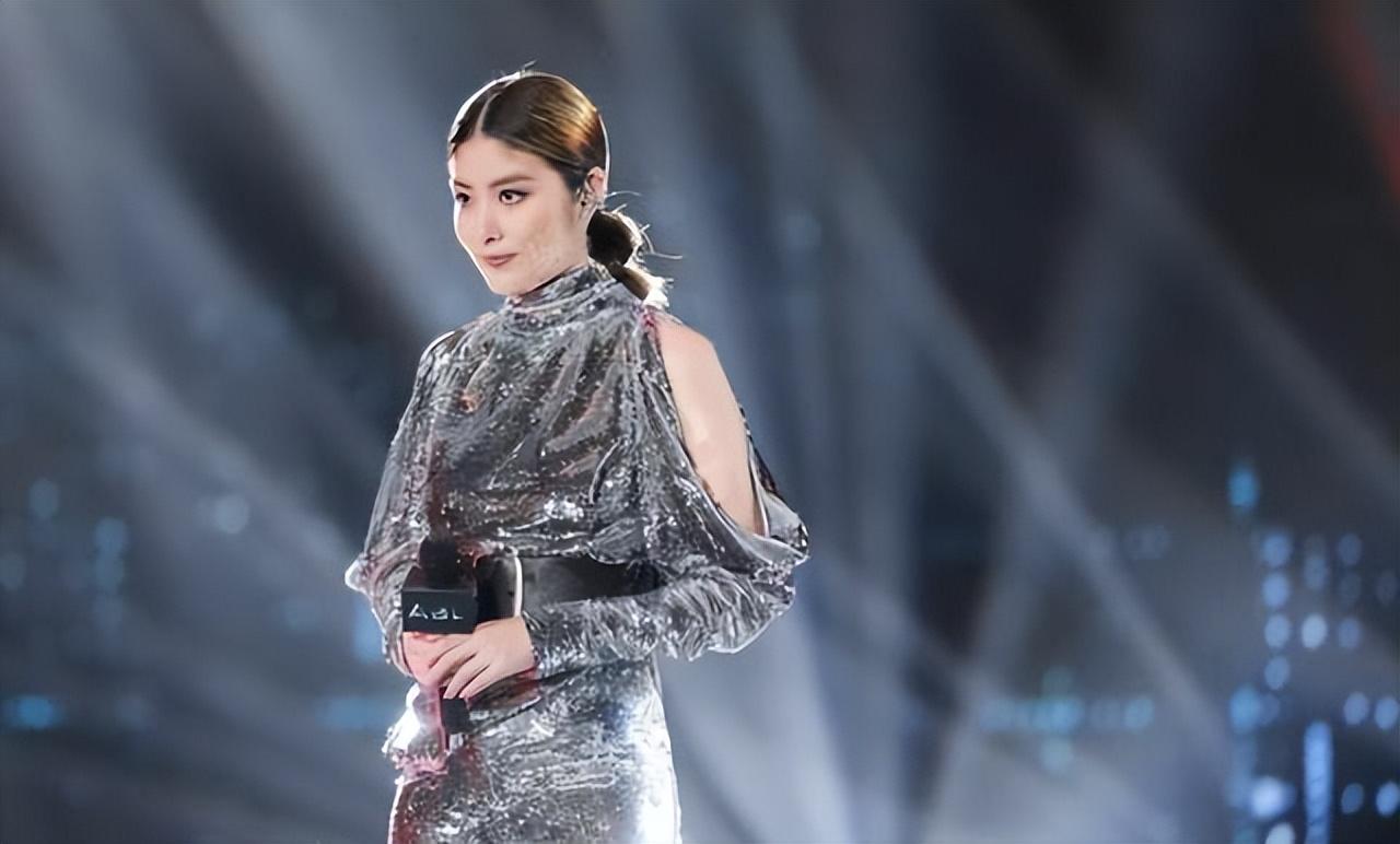 回顾陈慧琳出身豪门36岁嫁相爱16年的富二代初恋41岁高龄生2胎