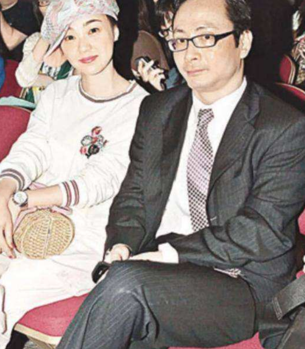 回顾陈慧娴3段失败恋情55岁没结婚没孩子父母为她操心