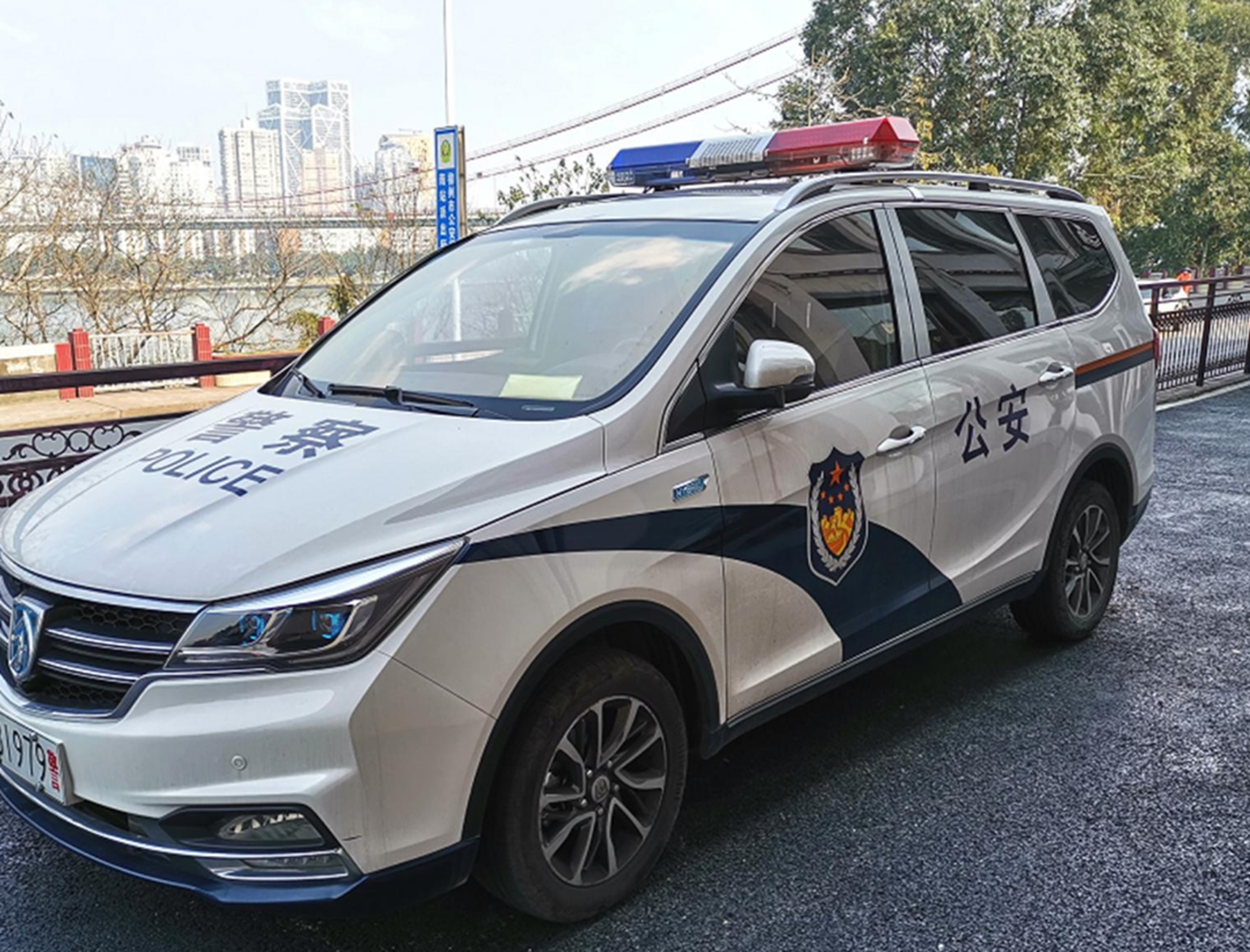 乡镇派出所警车图片