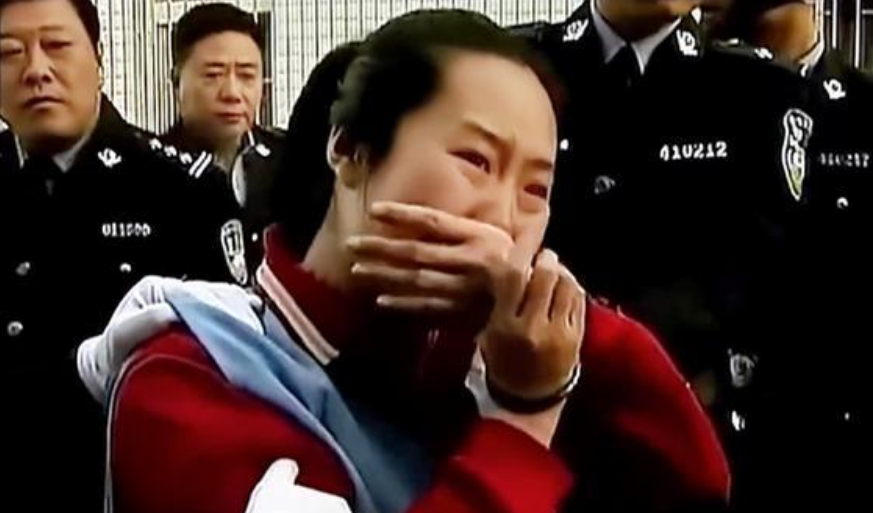 回顾被领导性侵的郭爽反被判死刑临行前为何喜极而泣