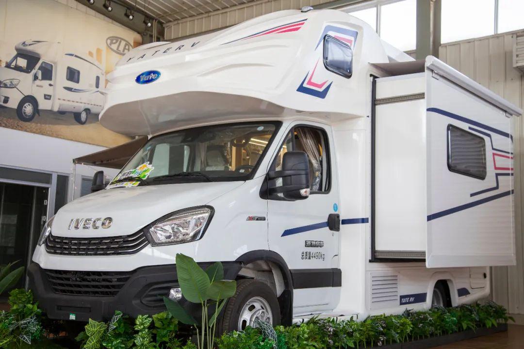 yosa品荐亚特房车2024款尊领st上市爆款双扩展40万起