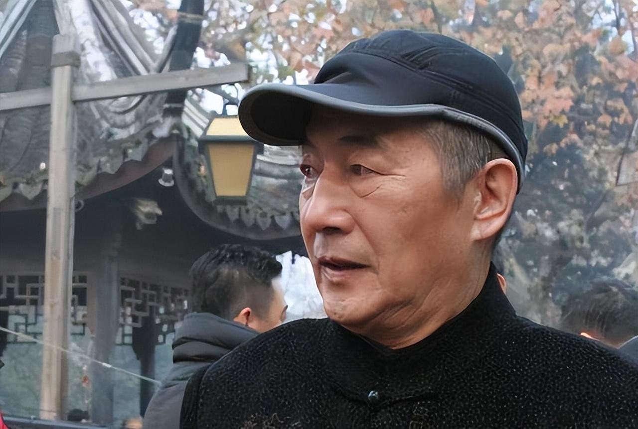 回顾国家一级演员杜雨露葬礼只有6人参加临终11字遗言太深刻