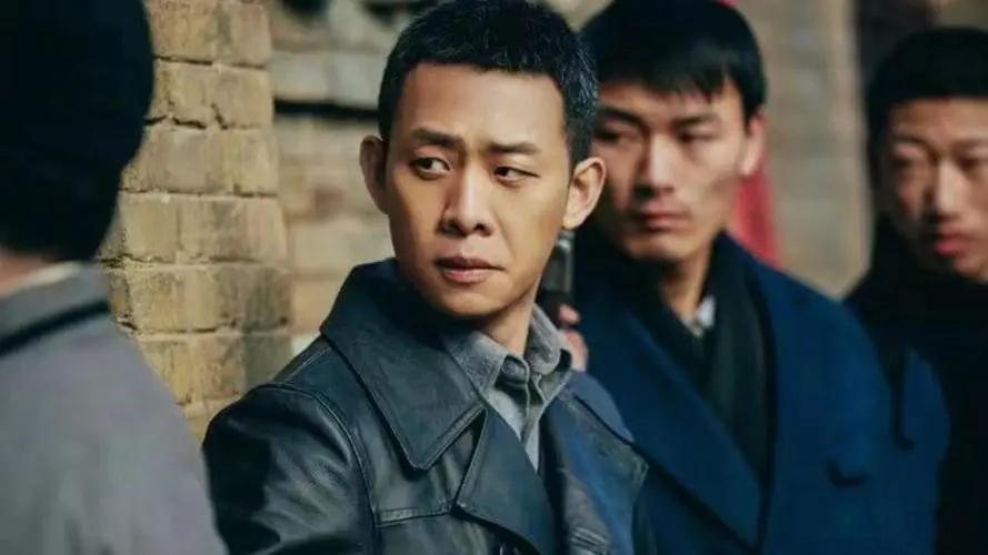 回顾80年代走红的张潮再婚后62岁再做父亲大女儿现在是知名演员