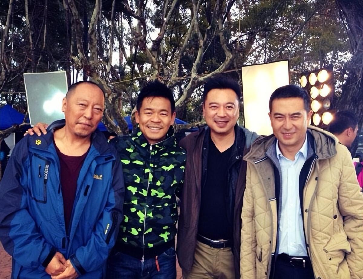 回顾孙浩26岁上春晚走红得罪杨坤20年不说话55岁今未婚没孩子