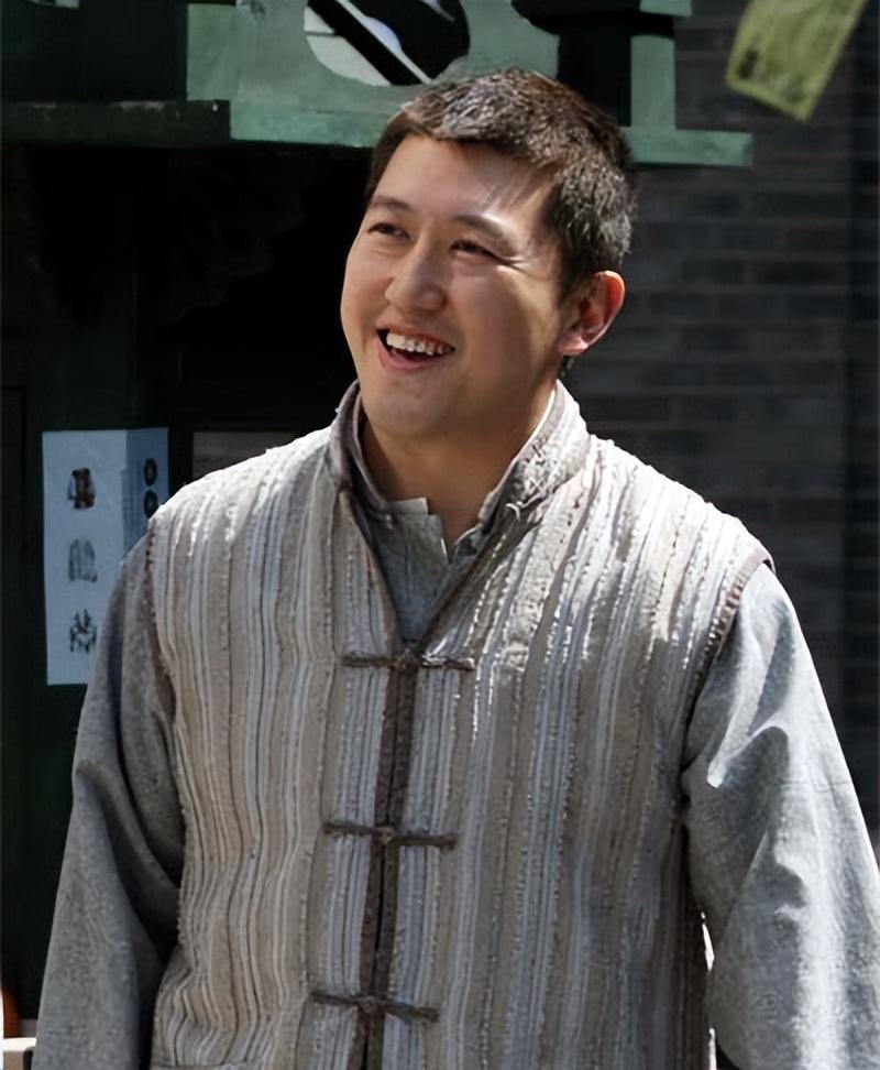 真火了靠着一张坏人脸走红两次合作张颂文还得到了张译赏识