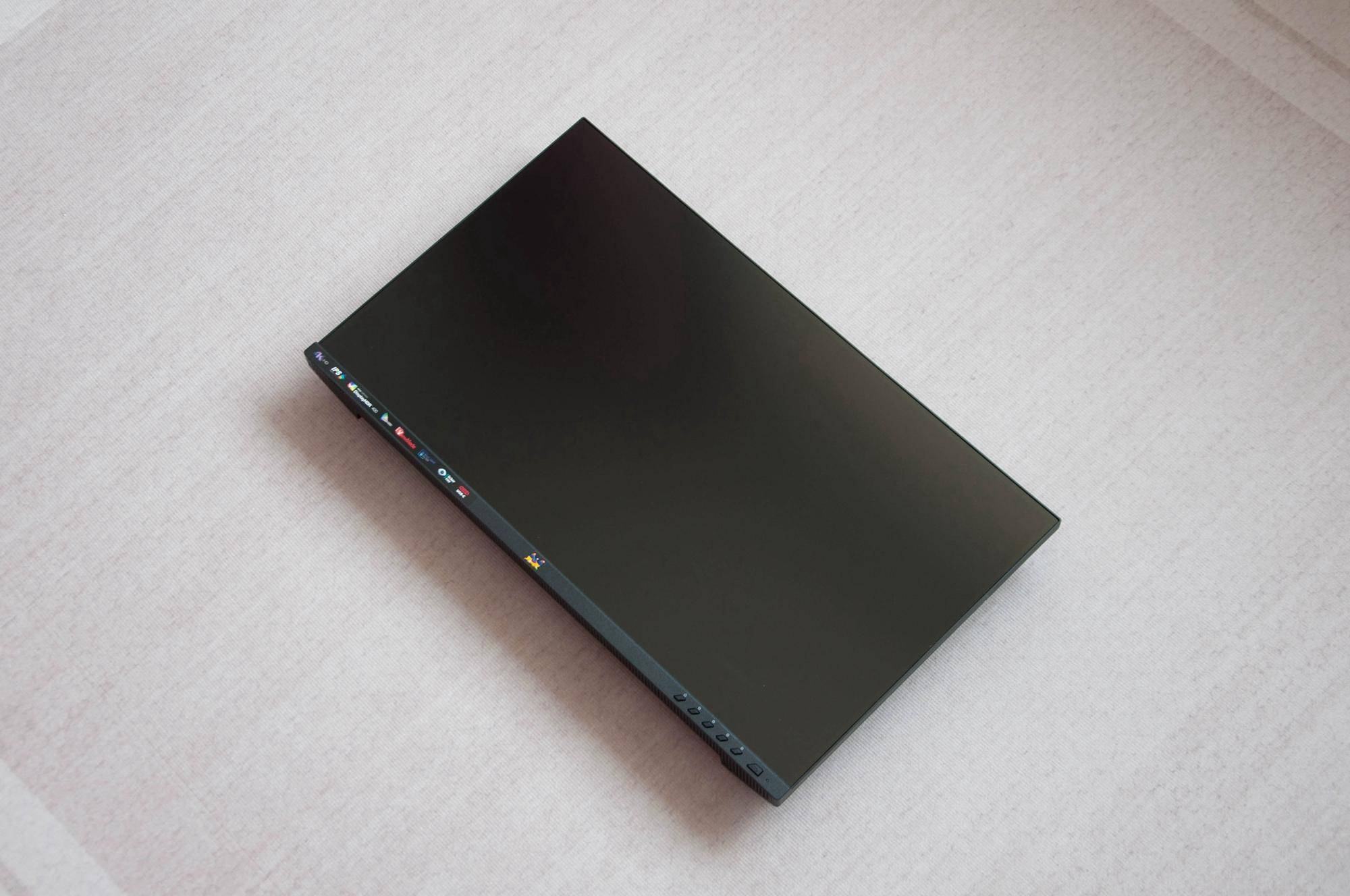 优派vg2481-4k显示器:边框窄色彩赞,无颗粒感,小屏也有大作为