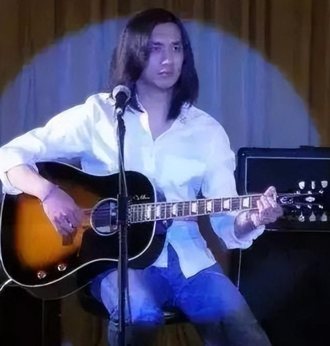 回顾黄觉暧昧周迅和徐静蕾同居5年娶小14岁妻子