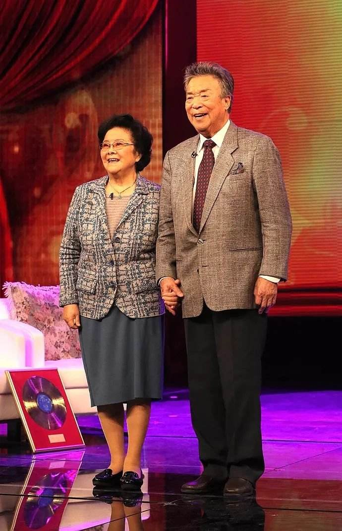 回顾李光曦老伴是王紫薇风雨相伴65年离世前不舍的是妻子女儿