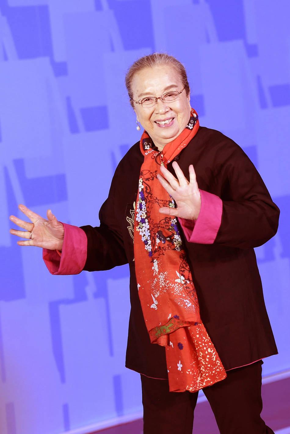 回顾著名演员李明启幼年丧父一生心酸背负骂名20年如今怎样了