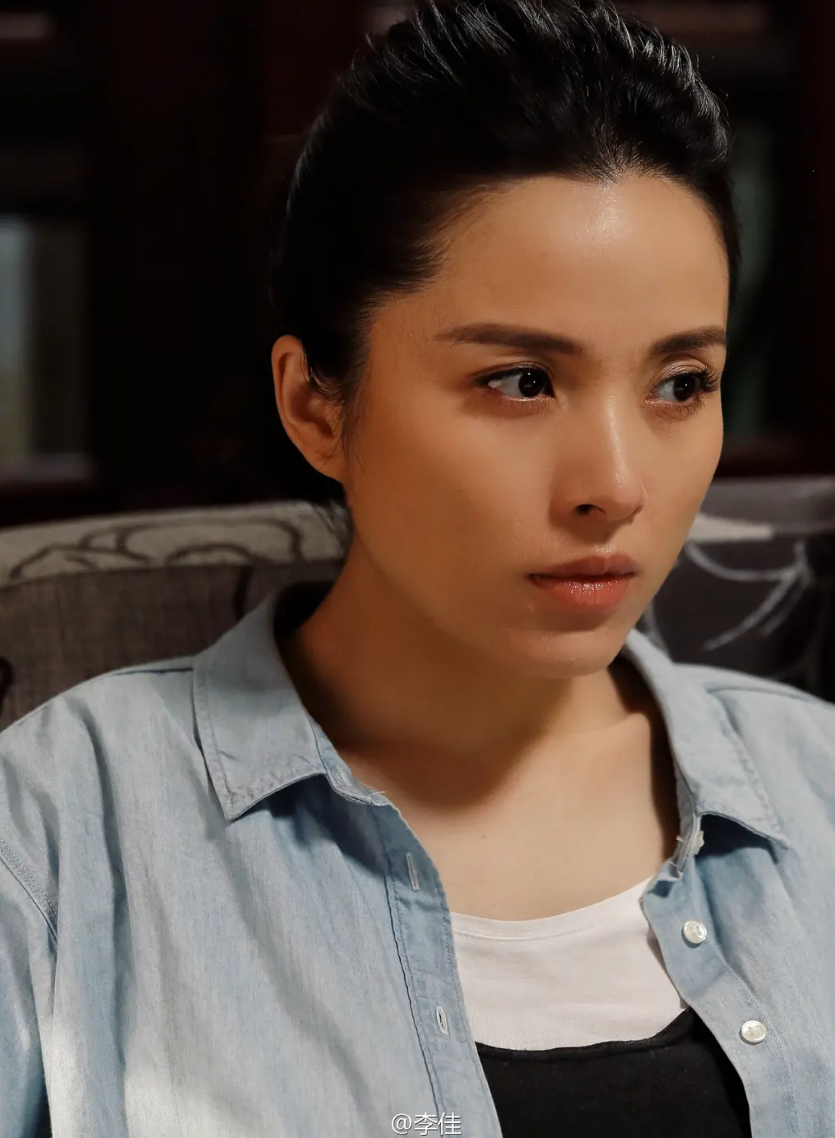 回顾靳东与离过婚的江珊同居5年为何又转身娶了二婚的李佳