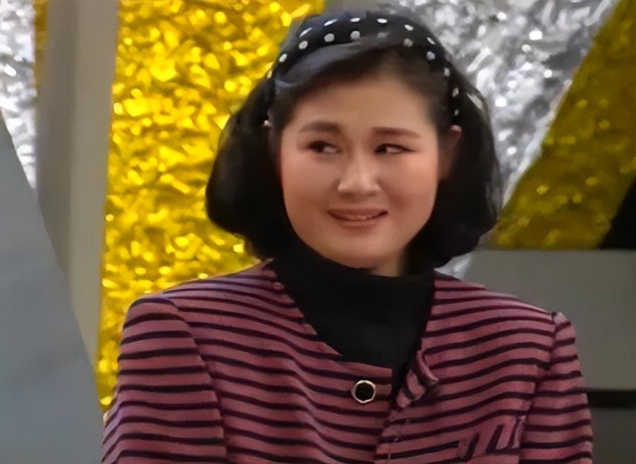 回顾著名演员黄晓娟痛失3位至亲儿子是她的骄傲