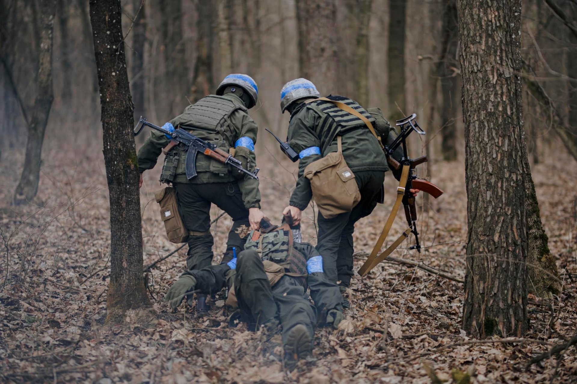 乌克兰国民警卫队第25公共秩序保护旅的士兵在进行战斗训练.