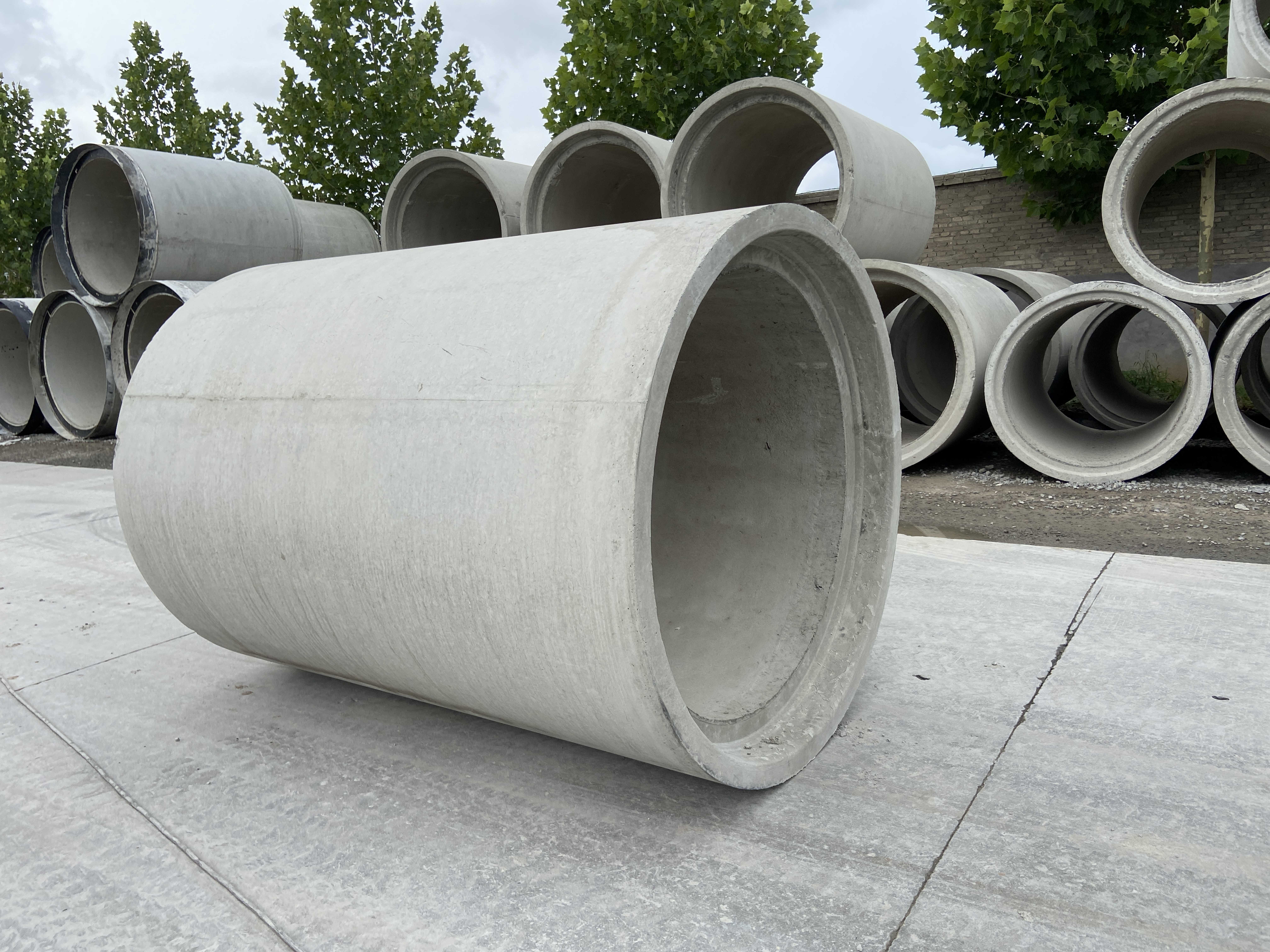 如何延长水泥管的使用寿命 1)选择高品质的水泥管:在购买水泥管时