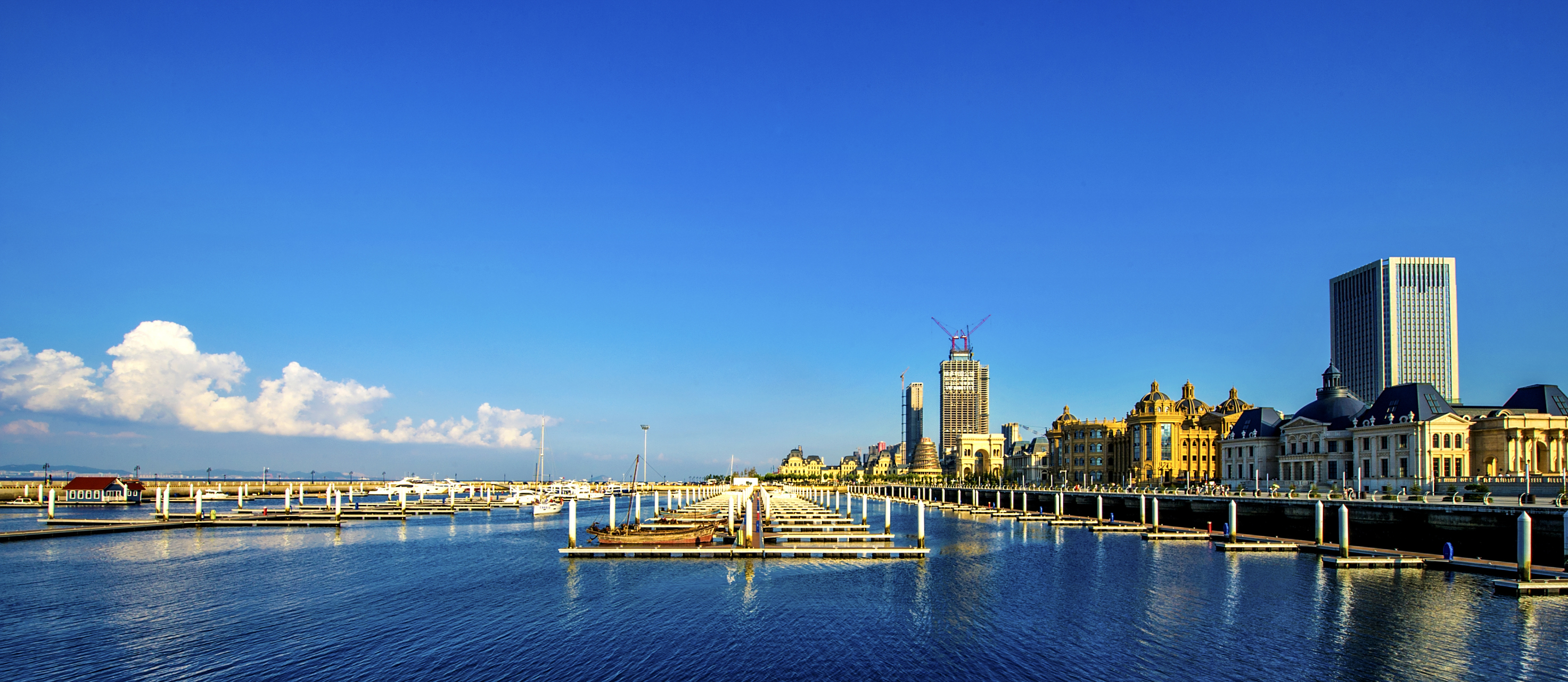 美好辽宁欢迎您##新时代六地辽宁杠杠滴# 大连东港游艇码头