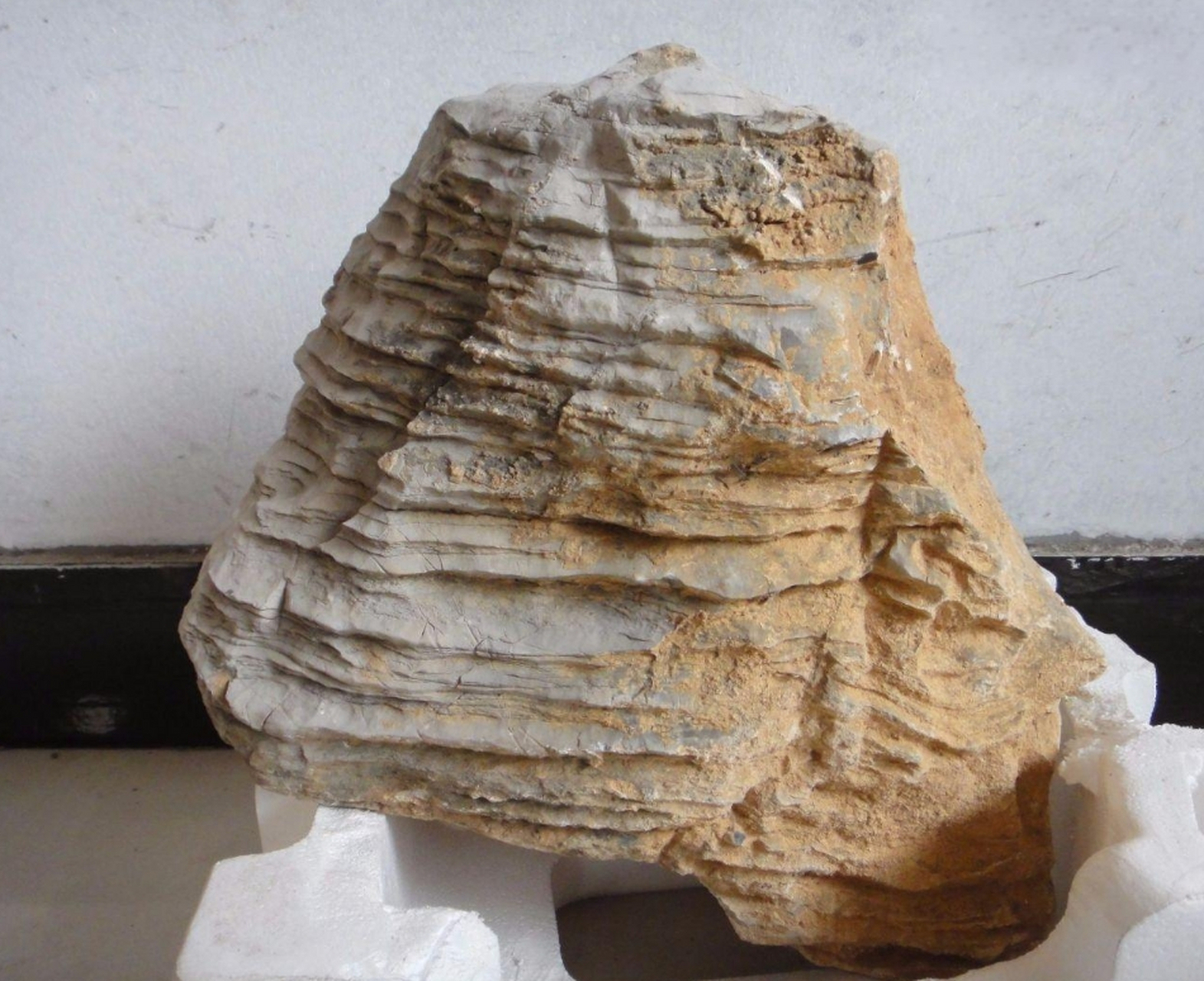 奇石摆件#易水砚石取材于太行山区的西峪山上,为泥质沉积岩