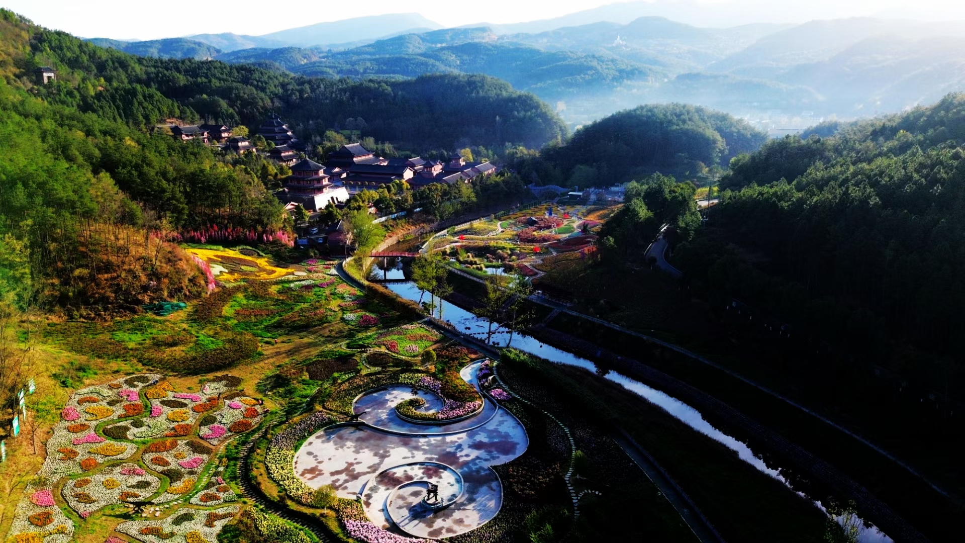 广元平乐寺,如意花海入画来