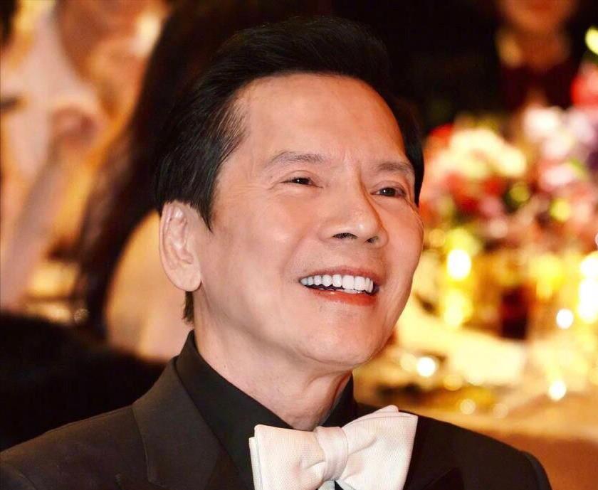 向华强的豪华寿宴?"复活"梅艳芳和张国荣献唱,这人却不给面子