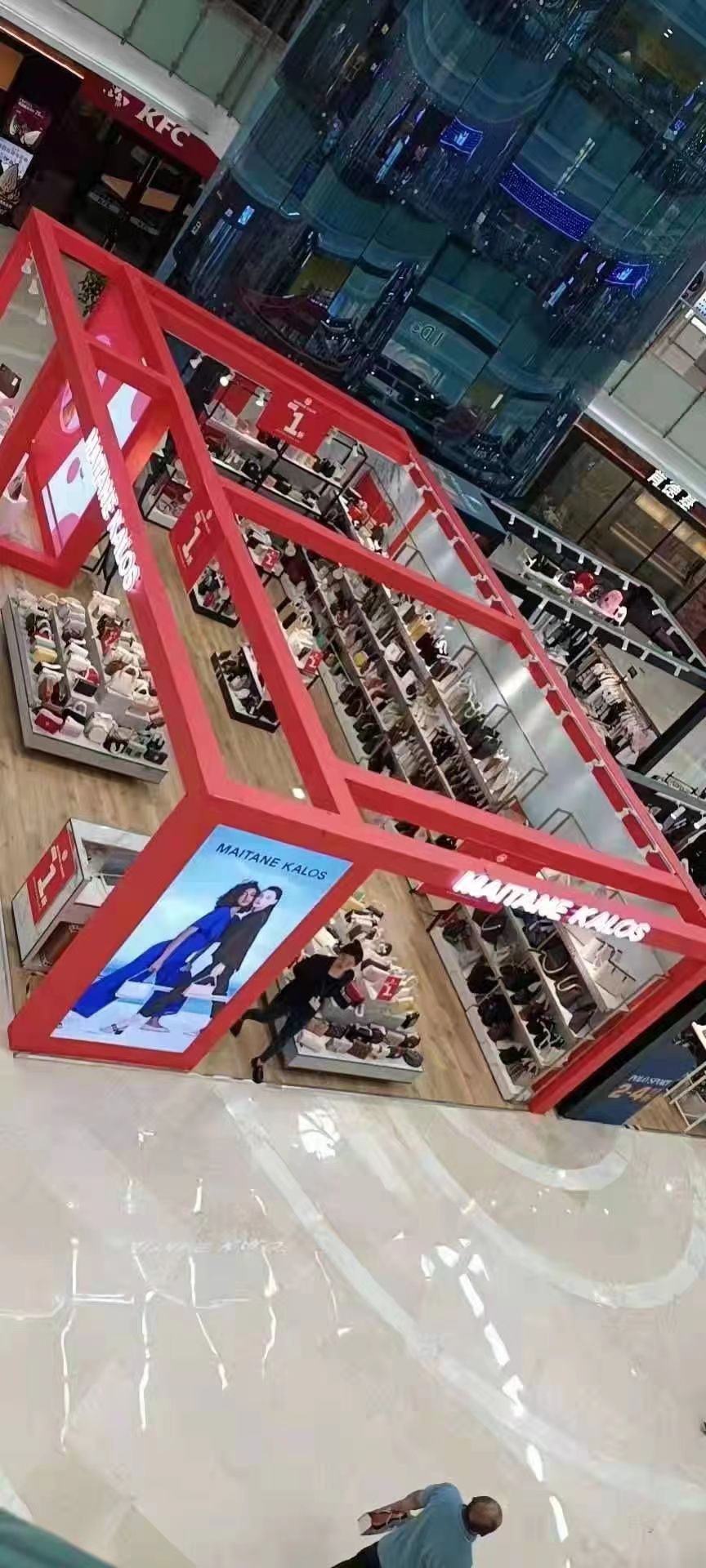 上海商场中庭多经点位特卖快闪搭建